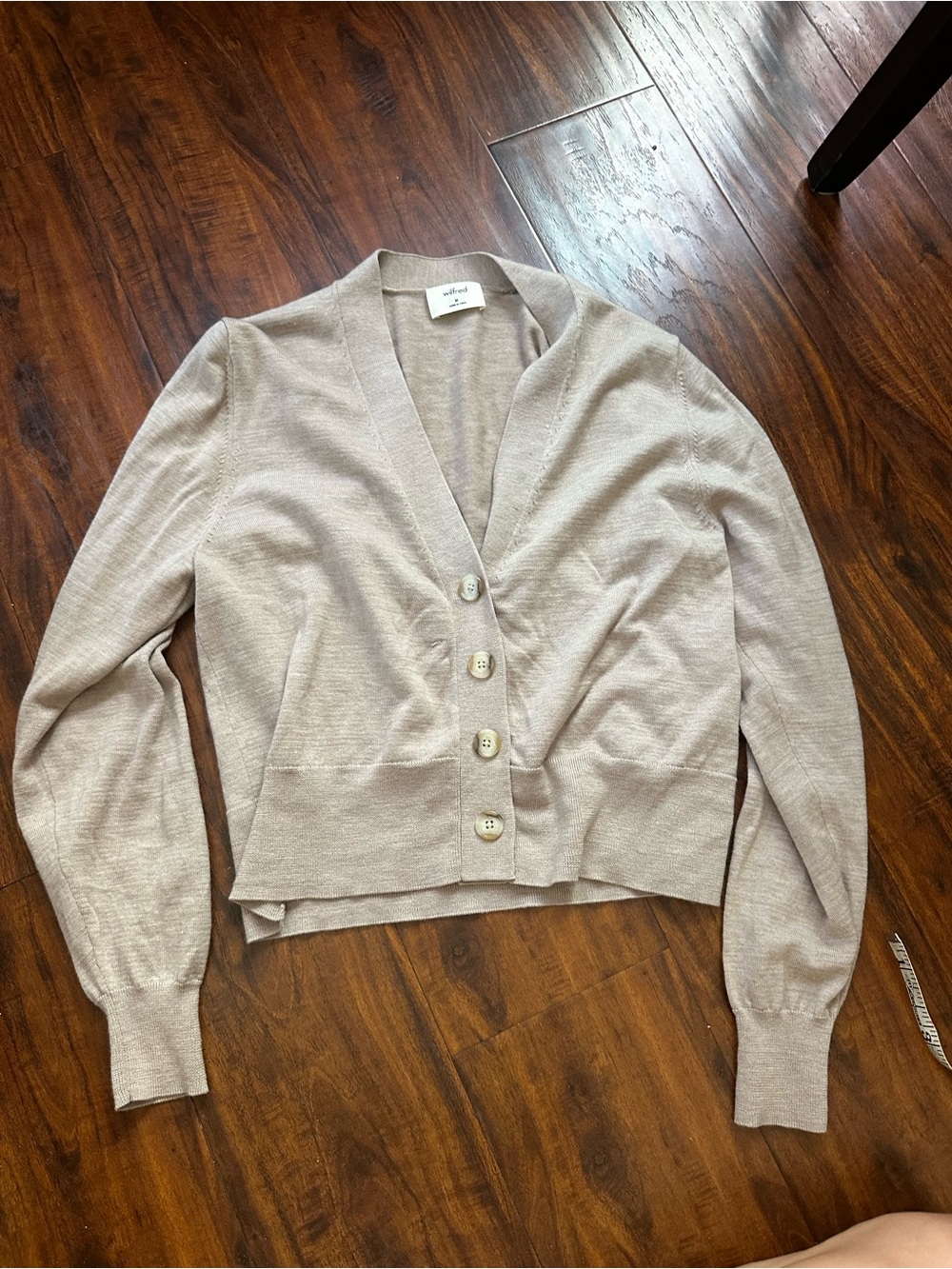 Wilfred Beige Women's Button Front V Neck Cardigan 100% wool M
